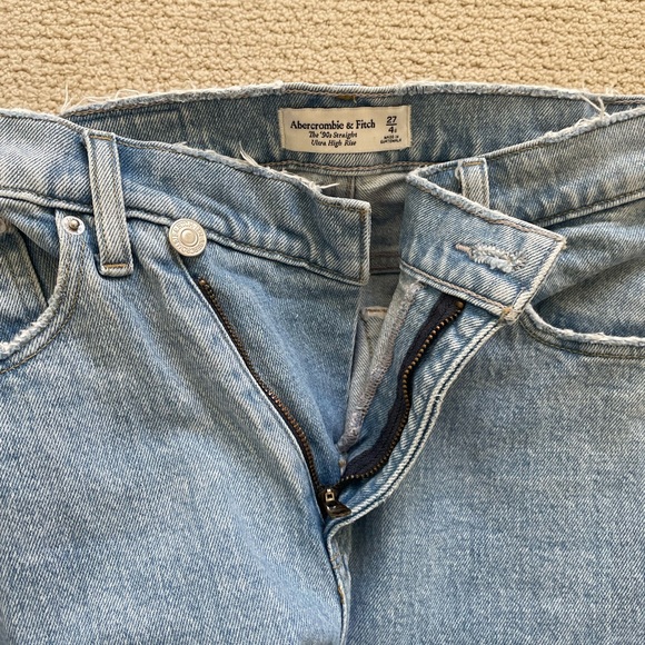 Abercrombie & Fitch The 90s Straight Ultra High Rise - Picture 2 of 3